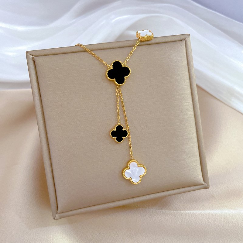 2024 Design Luxury Four Clover Fashion Jewelry Necklace TitaniumPlated Stainless Steel Clavicle Chain Necklace For Women