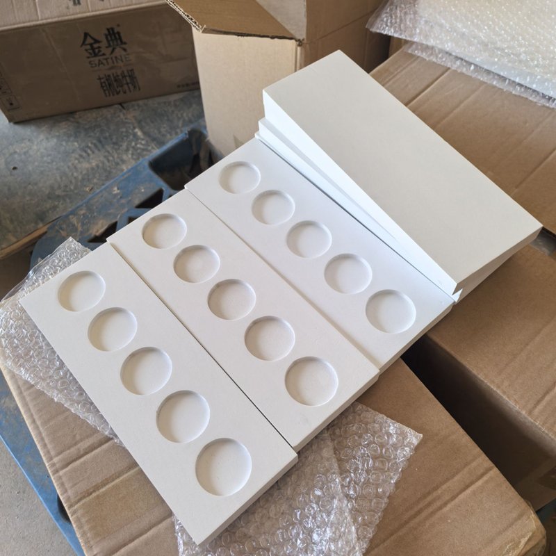 White Paint Wooden Display Base 6 Holes Essential Oil Holder Wooden Paint Jar Holder Wood Display Stand For Glass Jars Bottles