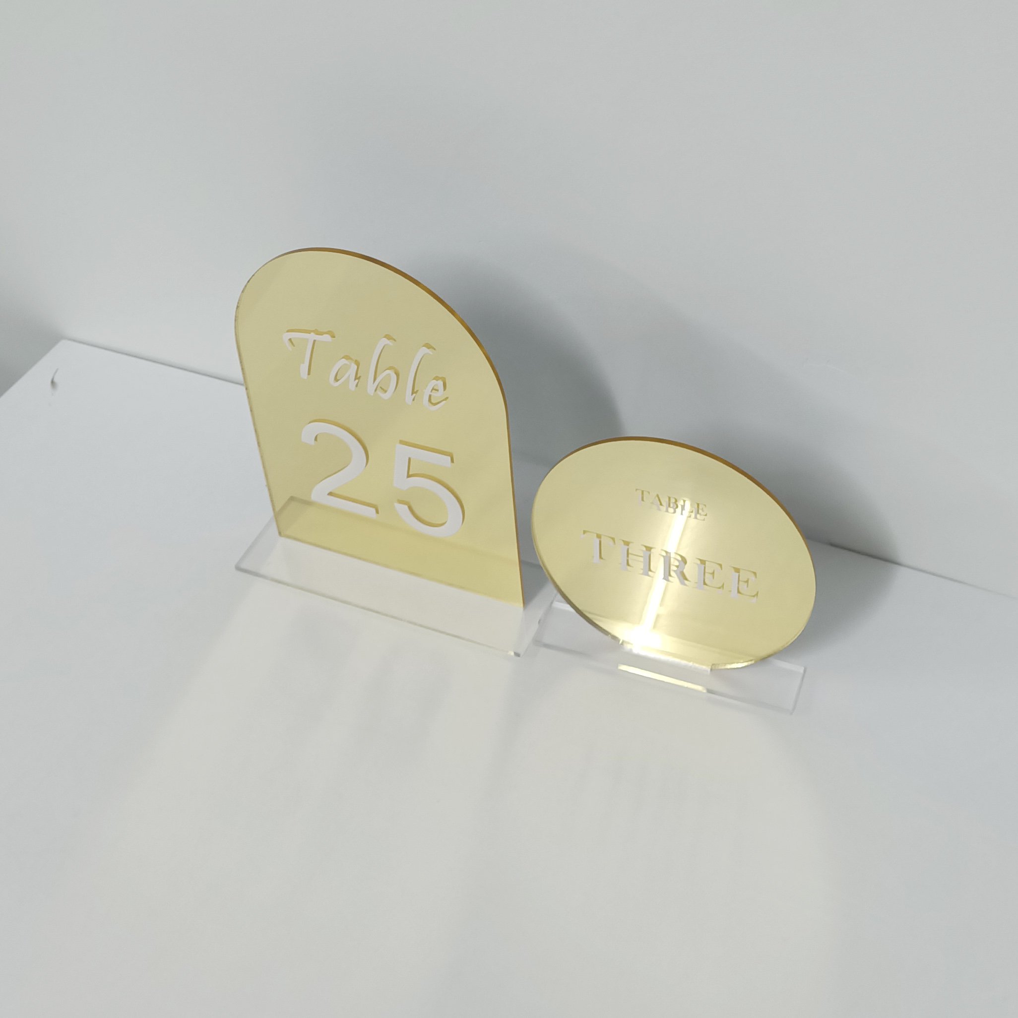 1-15 Number Gold Mirror Wedding Acrylic Table Numbers Arch-Shaped Place Cards for Restaurant Parties & Events