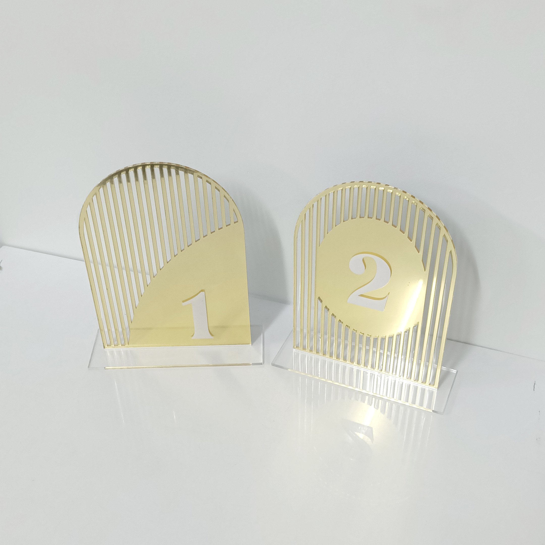 1-15 Number Gold Mirror Wedding Acrylic Table Numbers Arch-Shaped Place Cards for Restaurant Parties & Events
