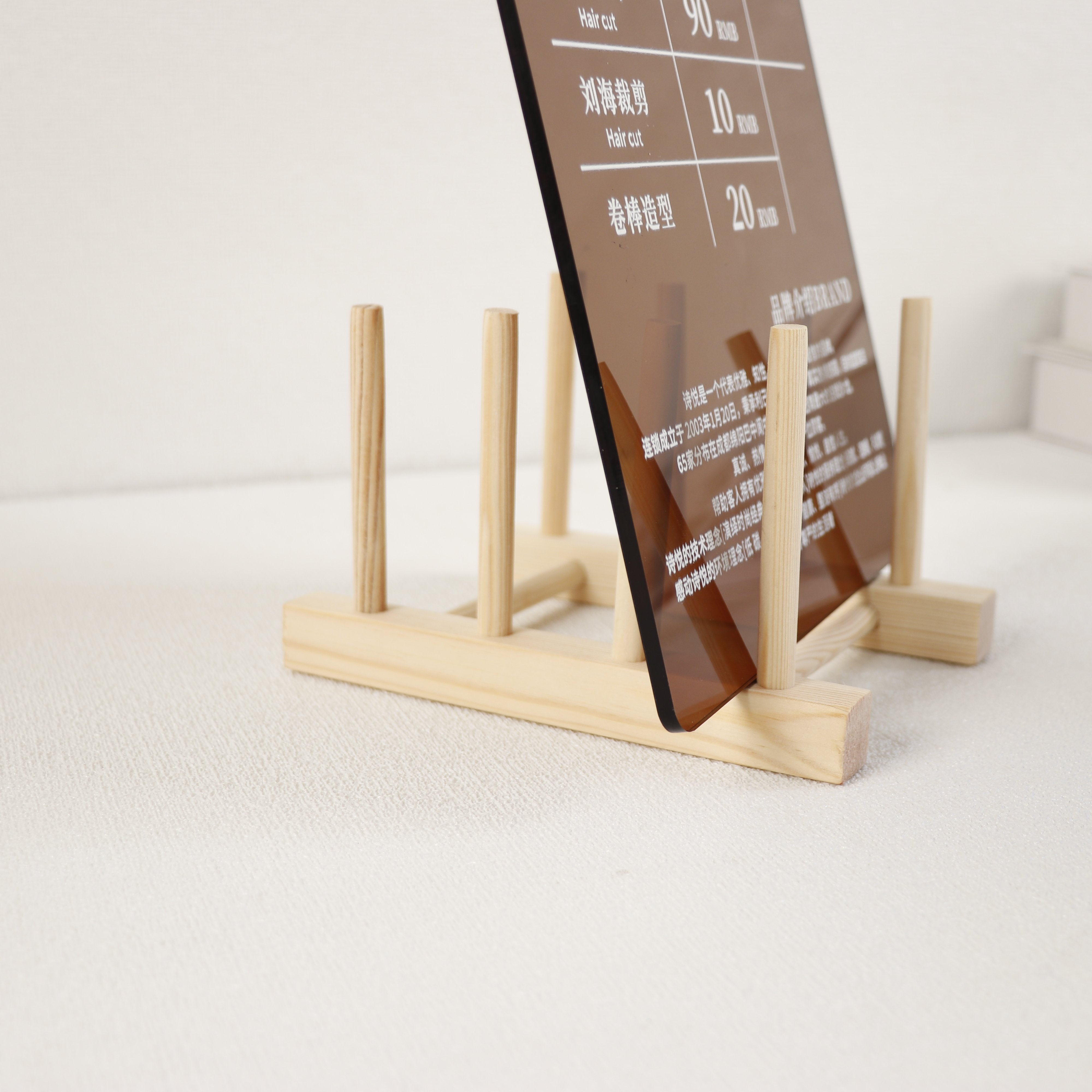 High quality custom color acrylic menu card QR code display stand Hotel custom round acrylic wedding invitation menu card