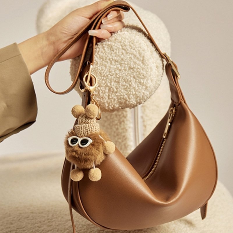 Designer cowhide high-end Maillard style women's bag 2024 new single shoulder bag popular spring/summer diagonal cross bag