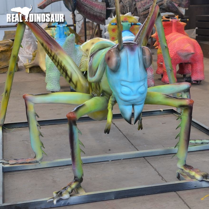 High quality realistic Locust animatronic model simulation insect model