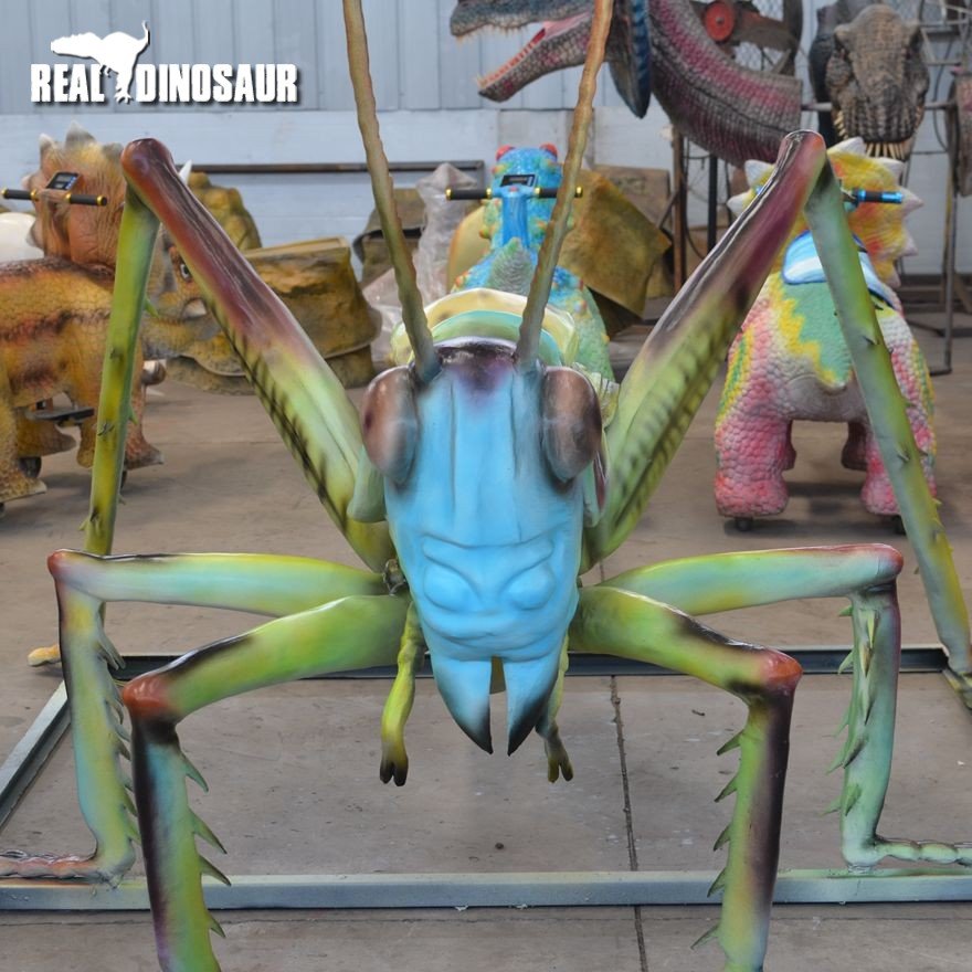 High quality realistic Locust animatronic model simulation insect model