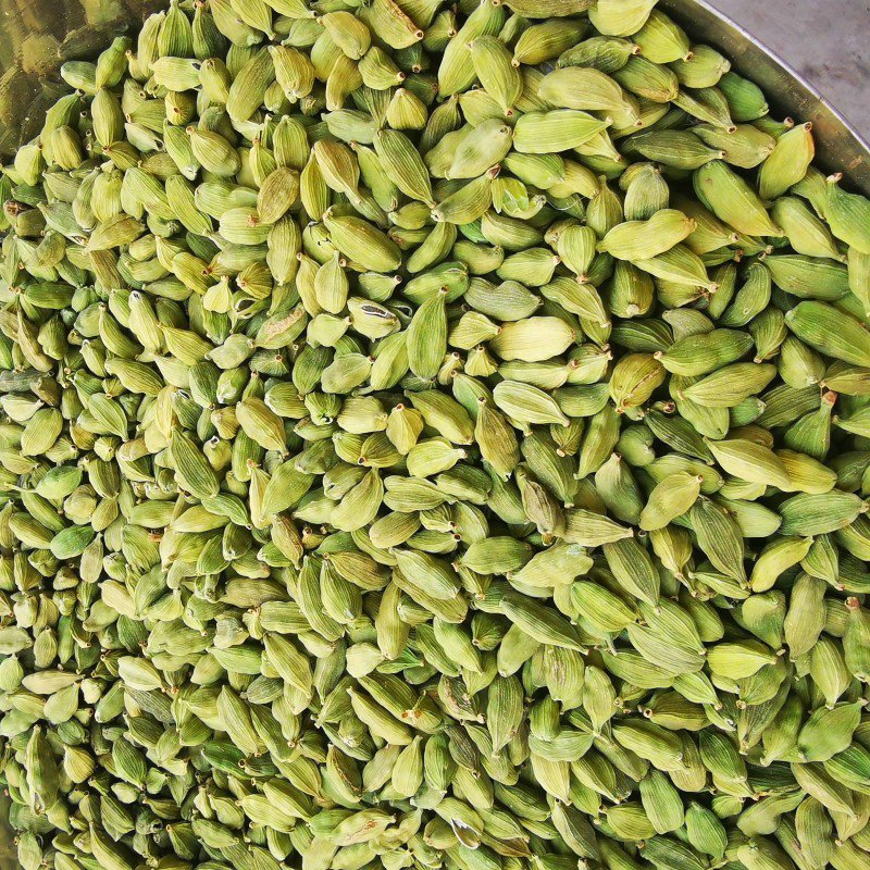 Wholesale Factory Dried Cardamom Seeds Suppliers Organic Green Cardamom