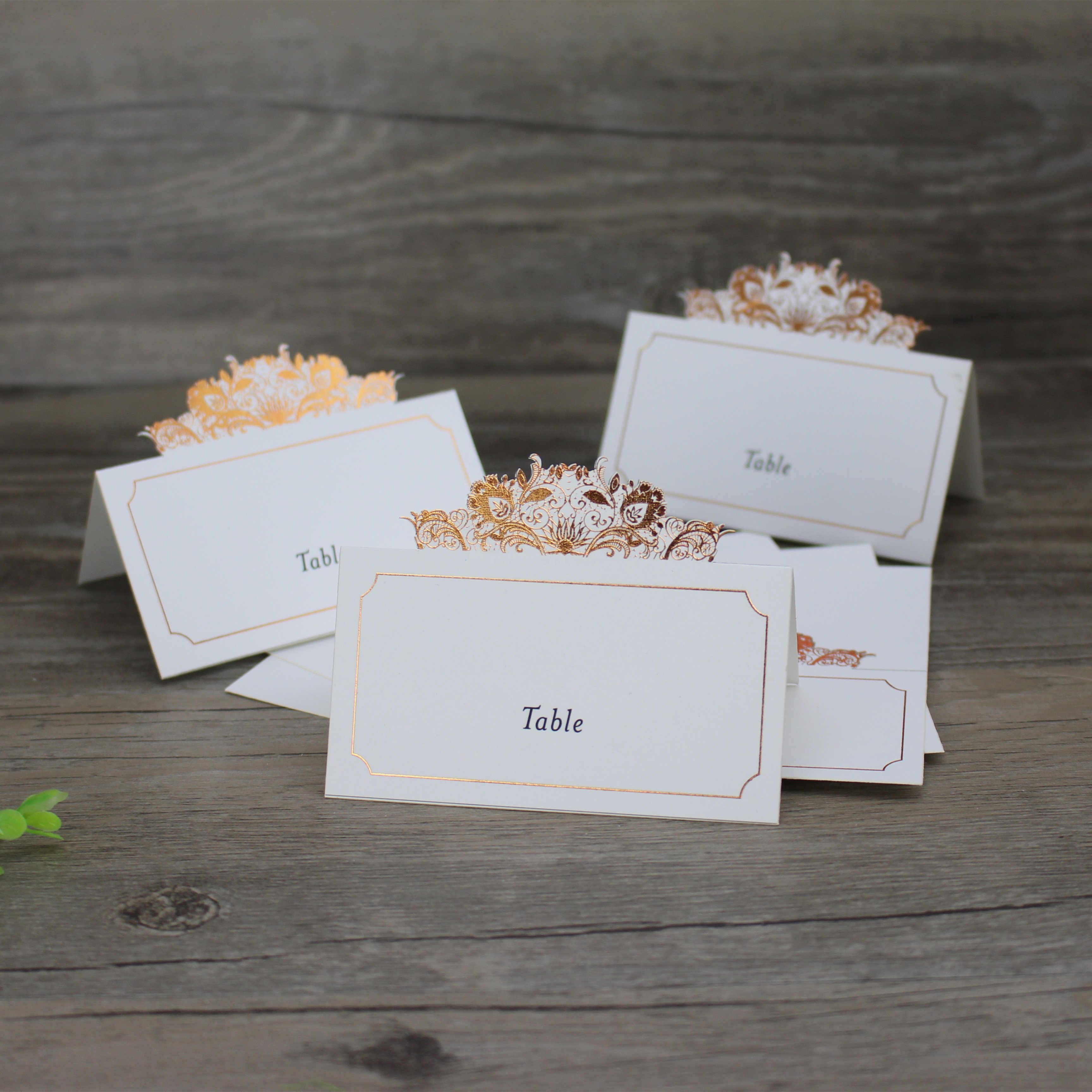 China Manufacturer Cheap Gold Foil Laser Cut Table Cards Place Card Seat Cards with Custom Logo