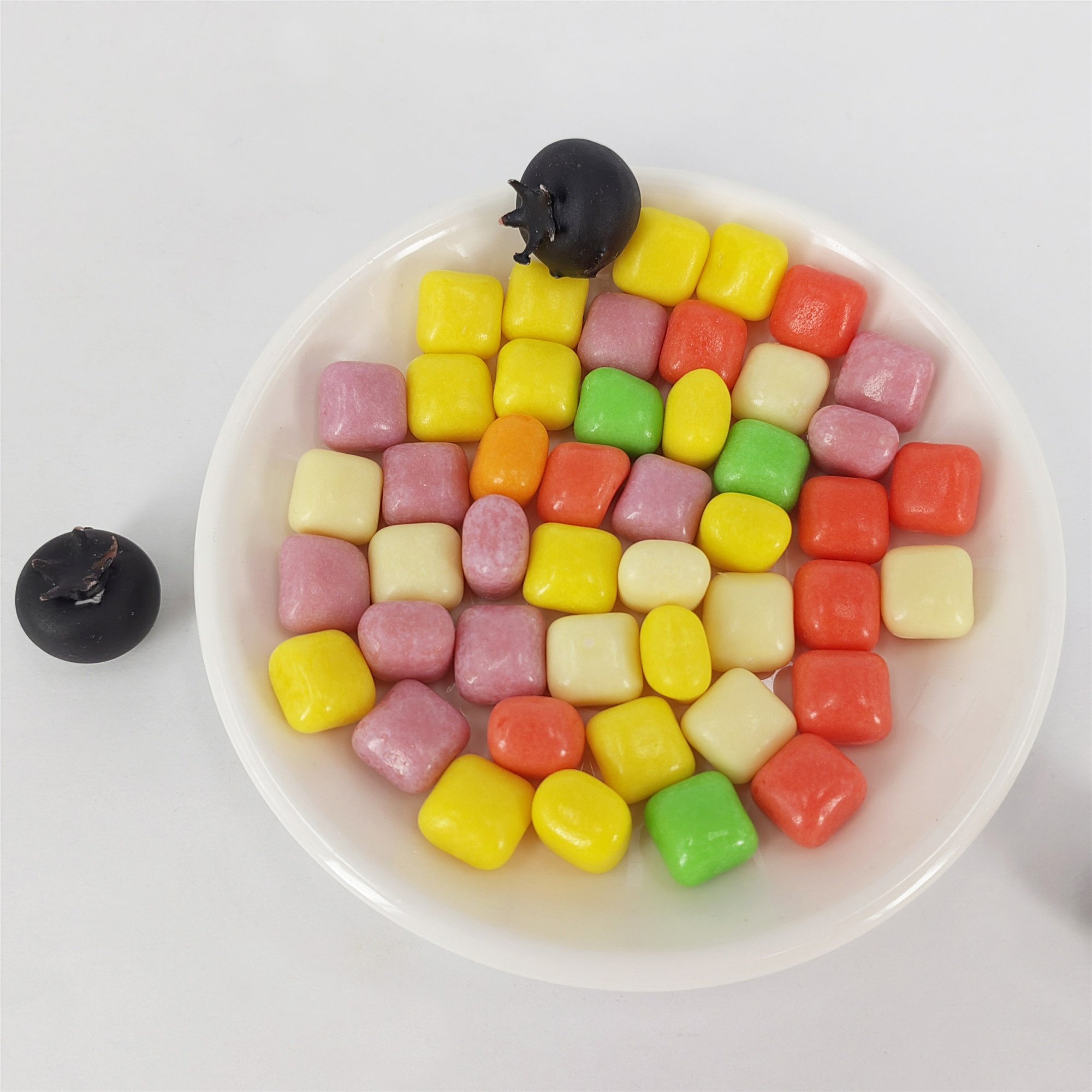 Xylitol manufacture NON GMO powerful mints fresh breath mints bulk mints confectionery for bad breath