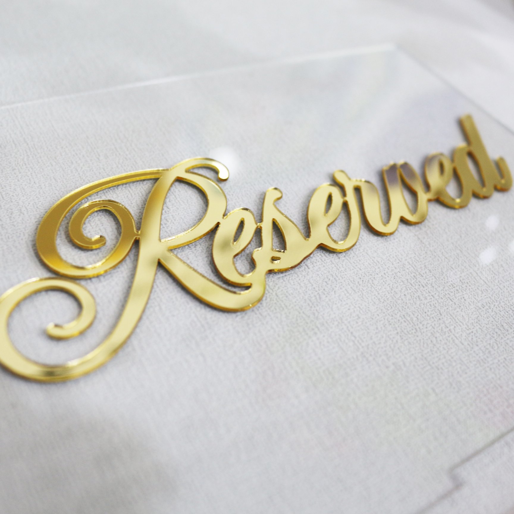 Transparent Acrylic Wedding Banquet Table Card Custom Gold Reserved Card Standing Acrylic Place Cards