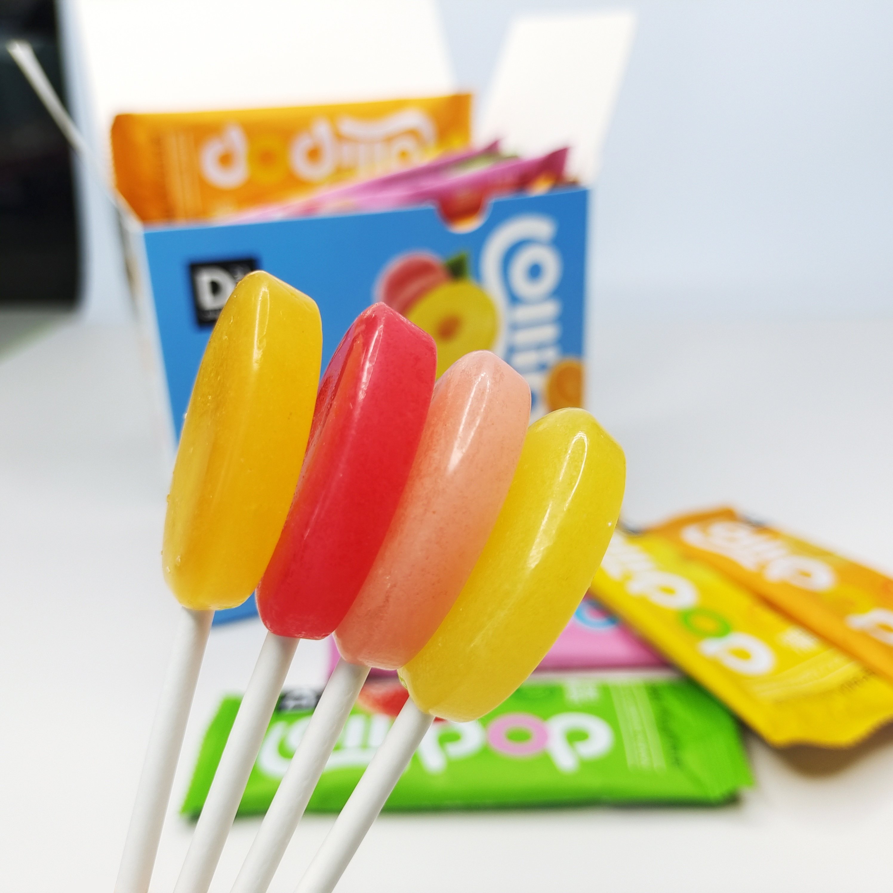 Factory strawberry Juice lollipops natural flavors sugar free candy lollipops