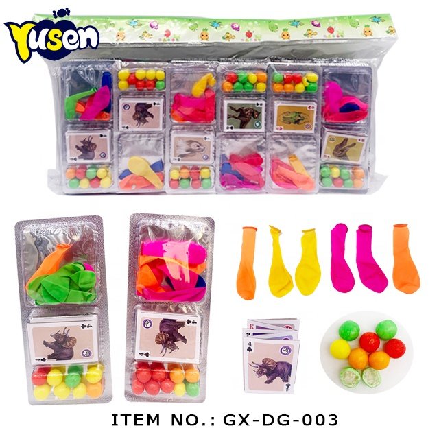 Wholesale New Type Colorful Mini Crispy Puffed Soft Candy Funny Cartoon Playing Poker Card And Balloon 3 In 1 Toy Candy