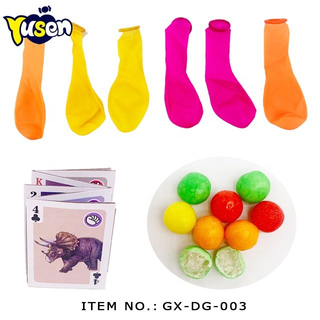 Wholesale New Type Colorful Mini Crispy Puffed Soft Candy Funny Cartoon Playing Poker Card And Balloon 3 In 1 Toy Candy