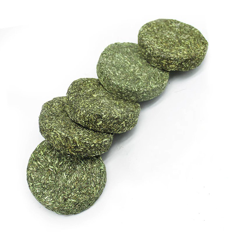 Wholesale Animal Rabbit Food Alfalfa Hay Timothy Bunny Molar Cake