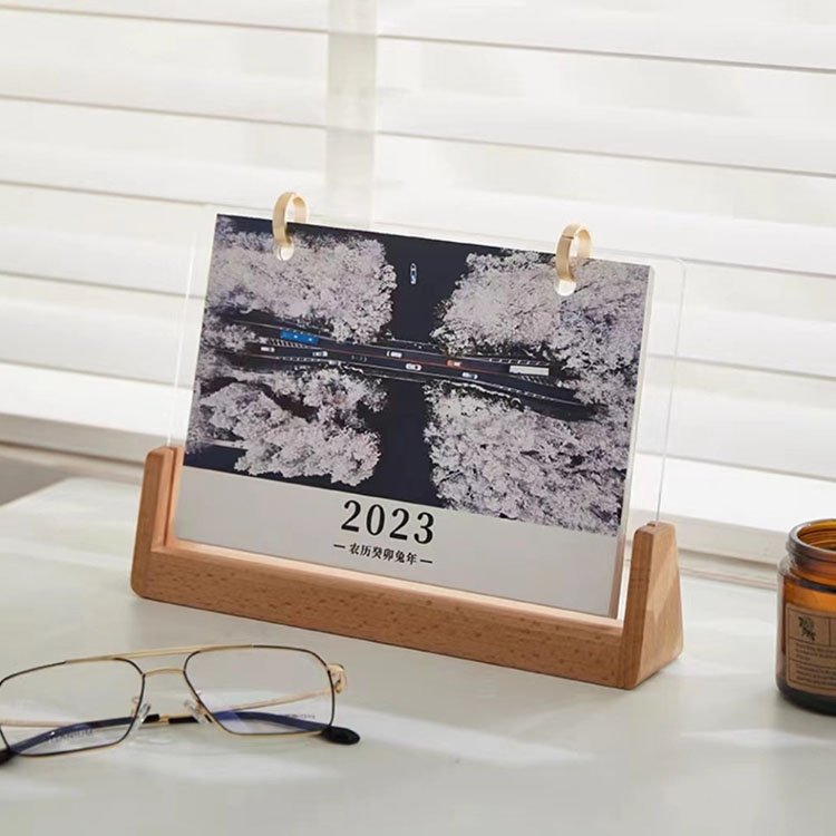 Wholesale Customize Walnut Beech Wood Calendar Trophy Base Photo Base Trading card stand Wooden Menu Card Holder wooden base