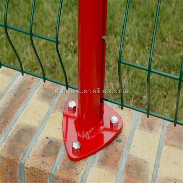 Customized metal galvanized 3D curved fence panels for enhanced garden security