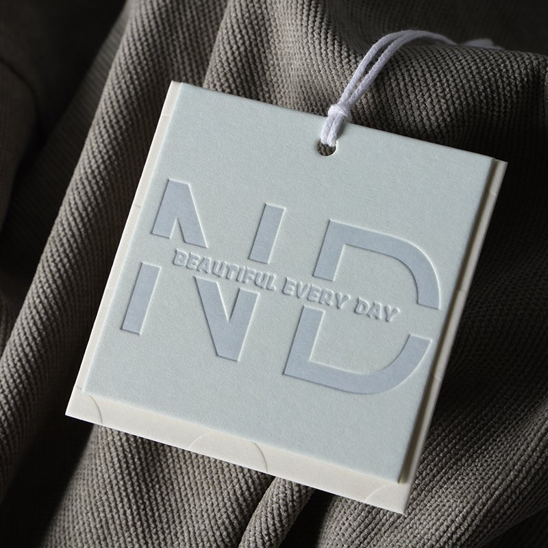 Factory direct sales Luxury recycled paper clothing accessories label business card hang paper tag