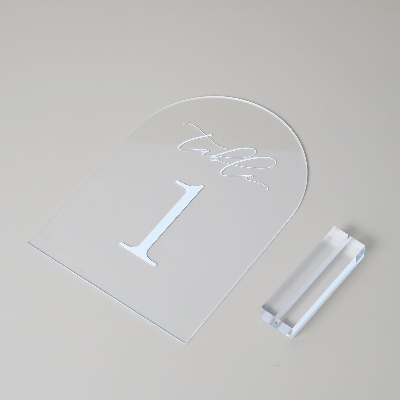 Factory wholesale Clear 1-25 for events party supplies Clear Acrylic Arch Tabletop Sign with Holder for wedding centerpieces