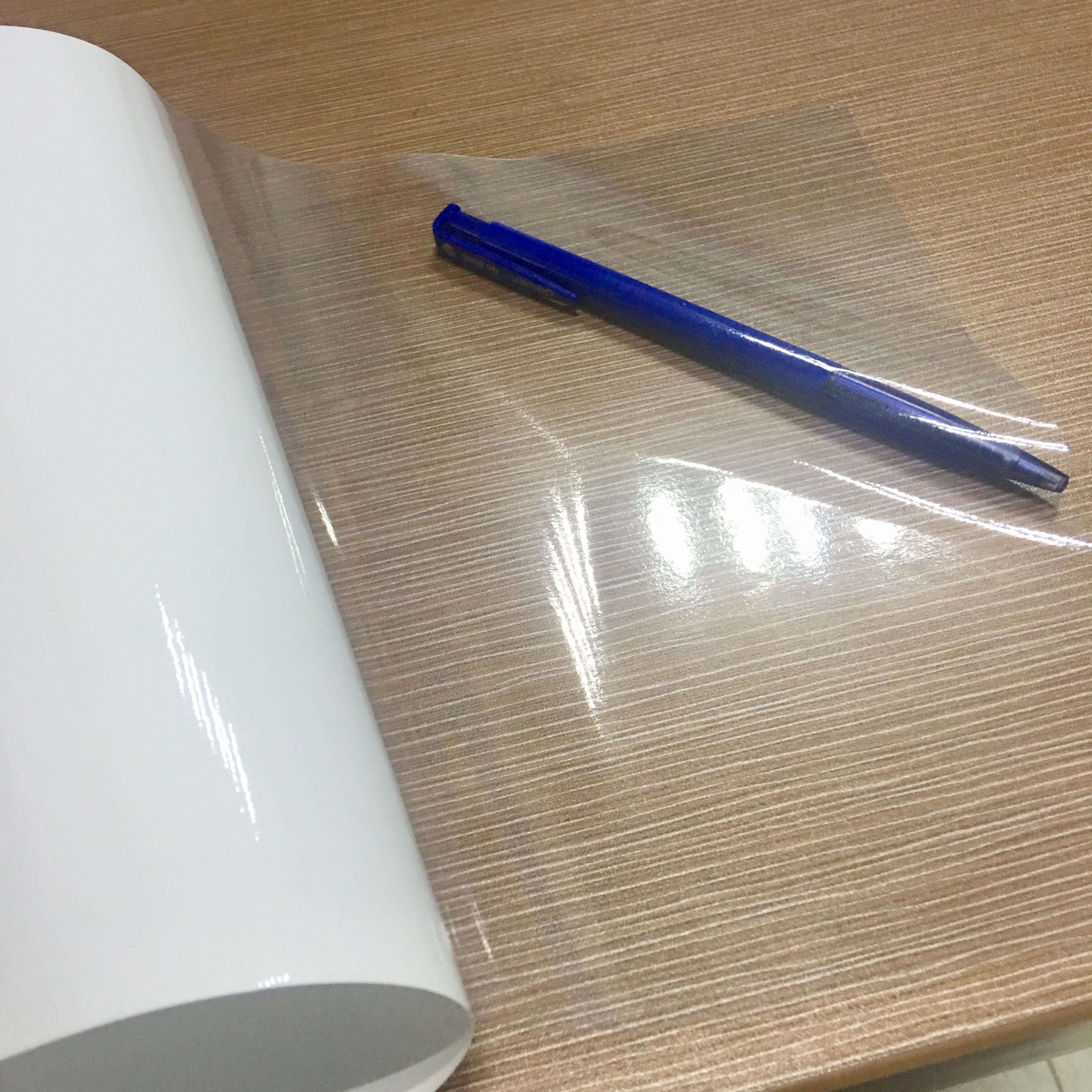 Custom high-quality transparent electrostatic film for glue-free glass decoration