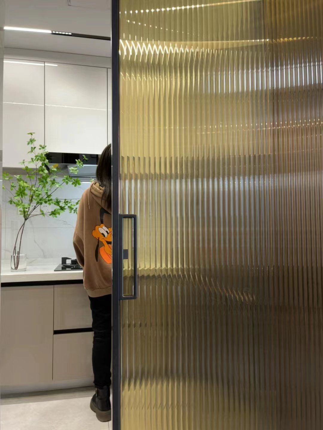 3D glass looking reeded glass film for window or glass door UV rejection self adhesive material fluted window film