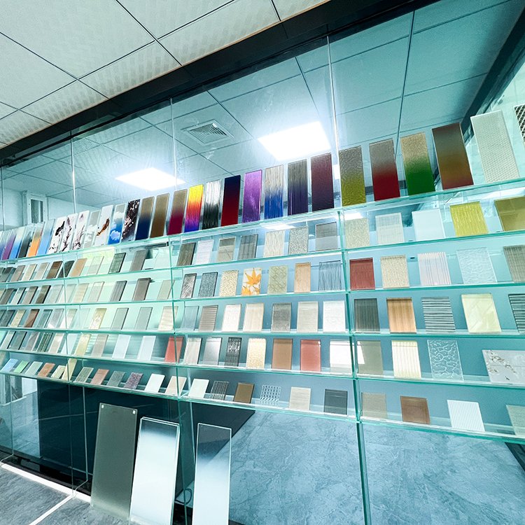Sun Global Factory Interior Decorative Laminated Fabric Glass Panel For Partition Wall Color Tinted Glass Sheet Curtain Wall