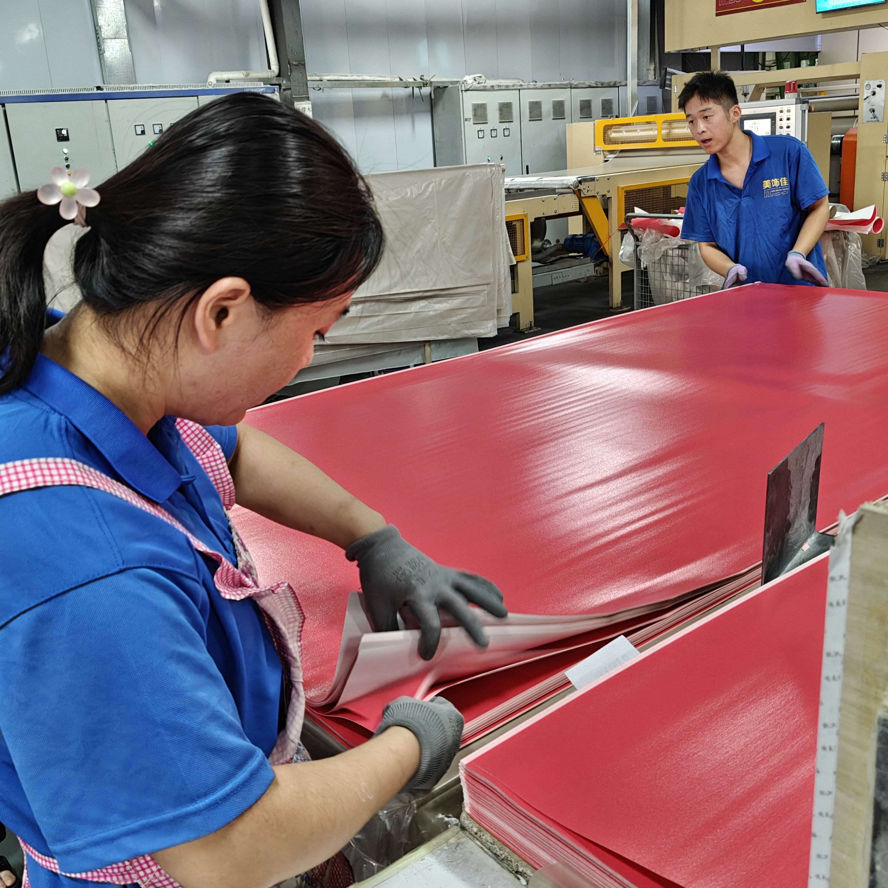 0.8mm red solid opaque decoration soft solid color mirror PVC opaque plastic film shoe handbag process