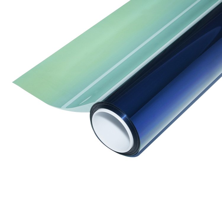Solar Light Color Change Chameleon Windshield Tint Film Heat-Resistant PET Material Photochromic Green Purple Chameleon Film