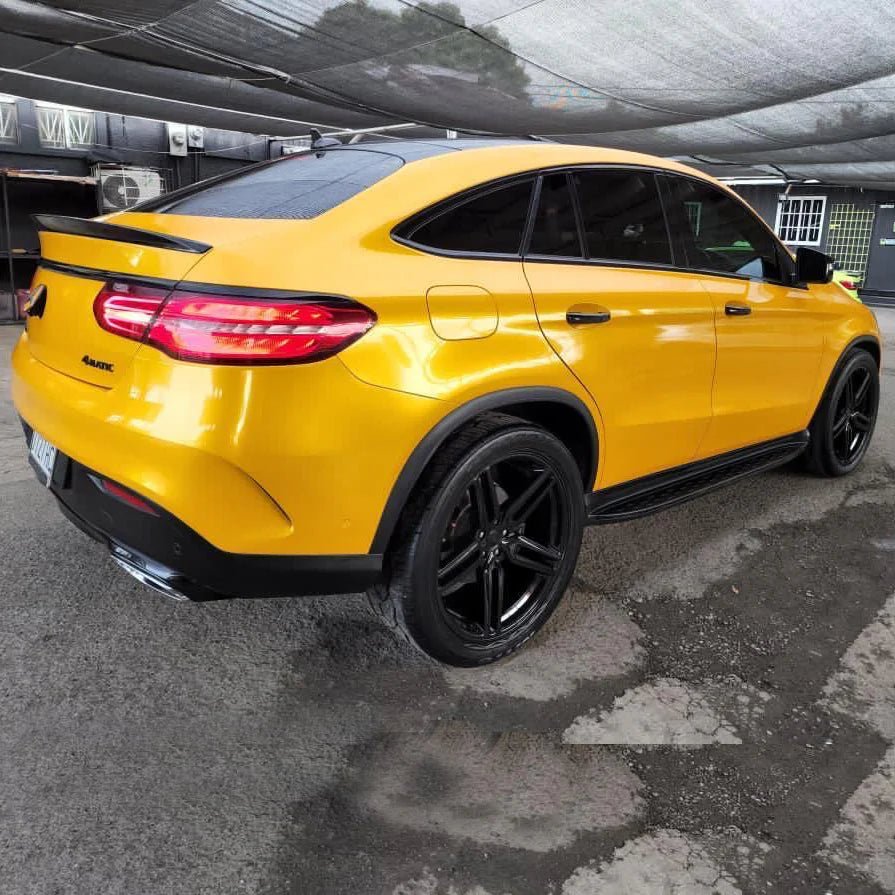 Golden Yellow Vinyl Wrap car wrap vinyl color OEM Factory price decorative films color-changing car tpu film