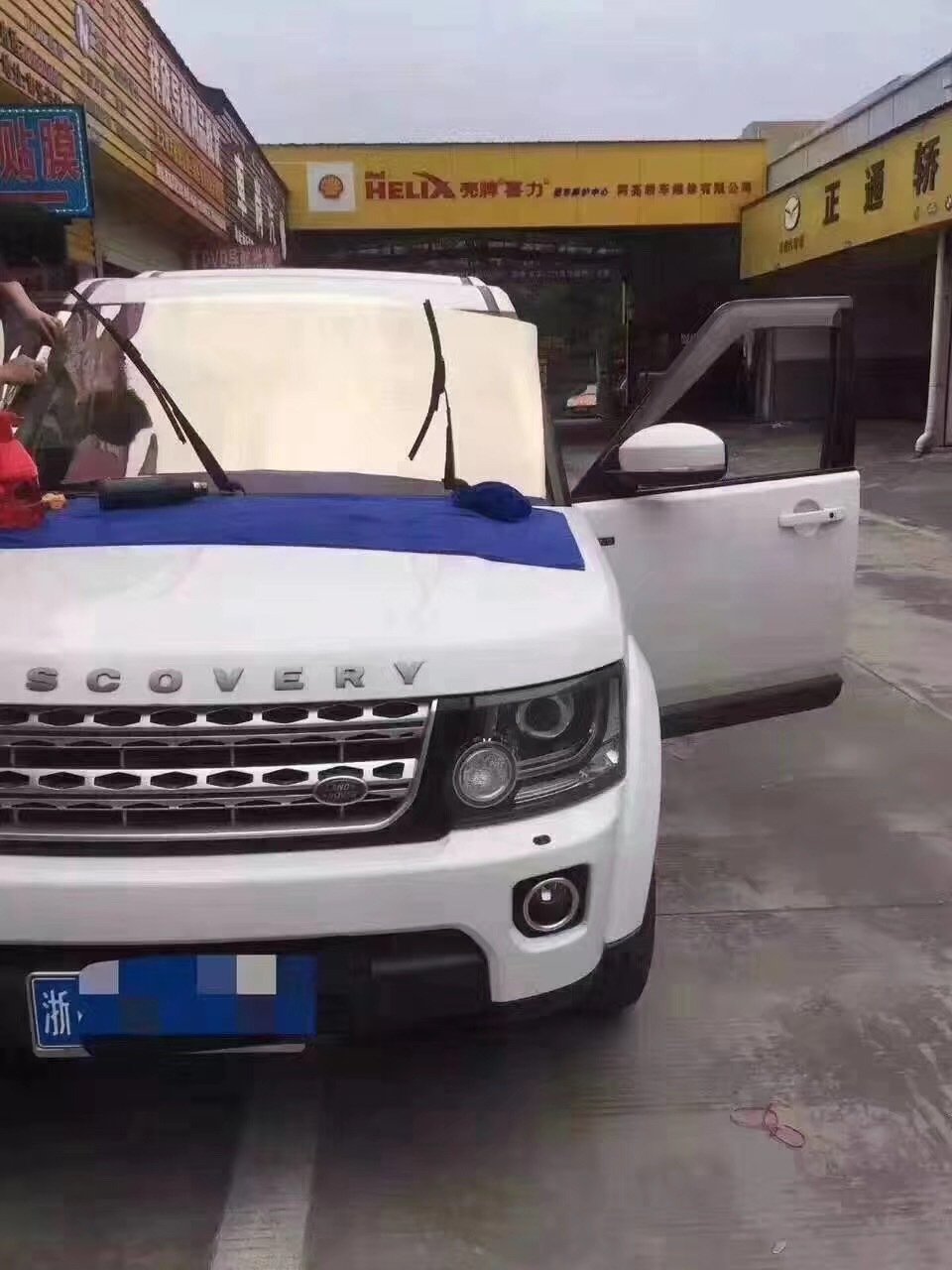 High Level Window Film 10 Years Warranty Uv 99% CR20 Black Vlt 20% Irr 97% Nano Ceramic Film 3M Window Tint Film