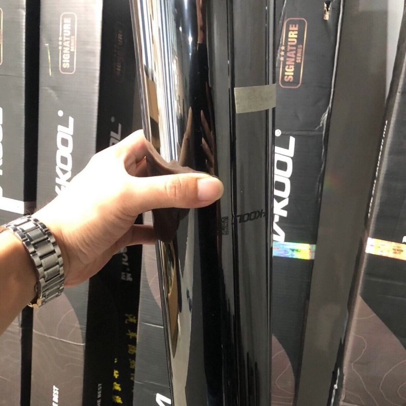 Stay Cool in Family Car with V-Kool 1.52*30m Black Window Tinting Film Self-Healing PET Material Solar Control Heat Reduction