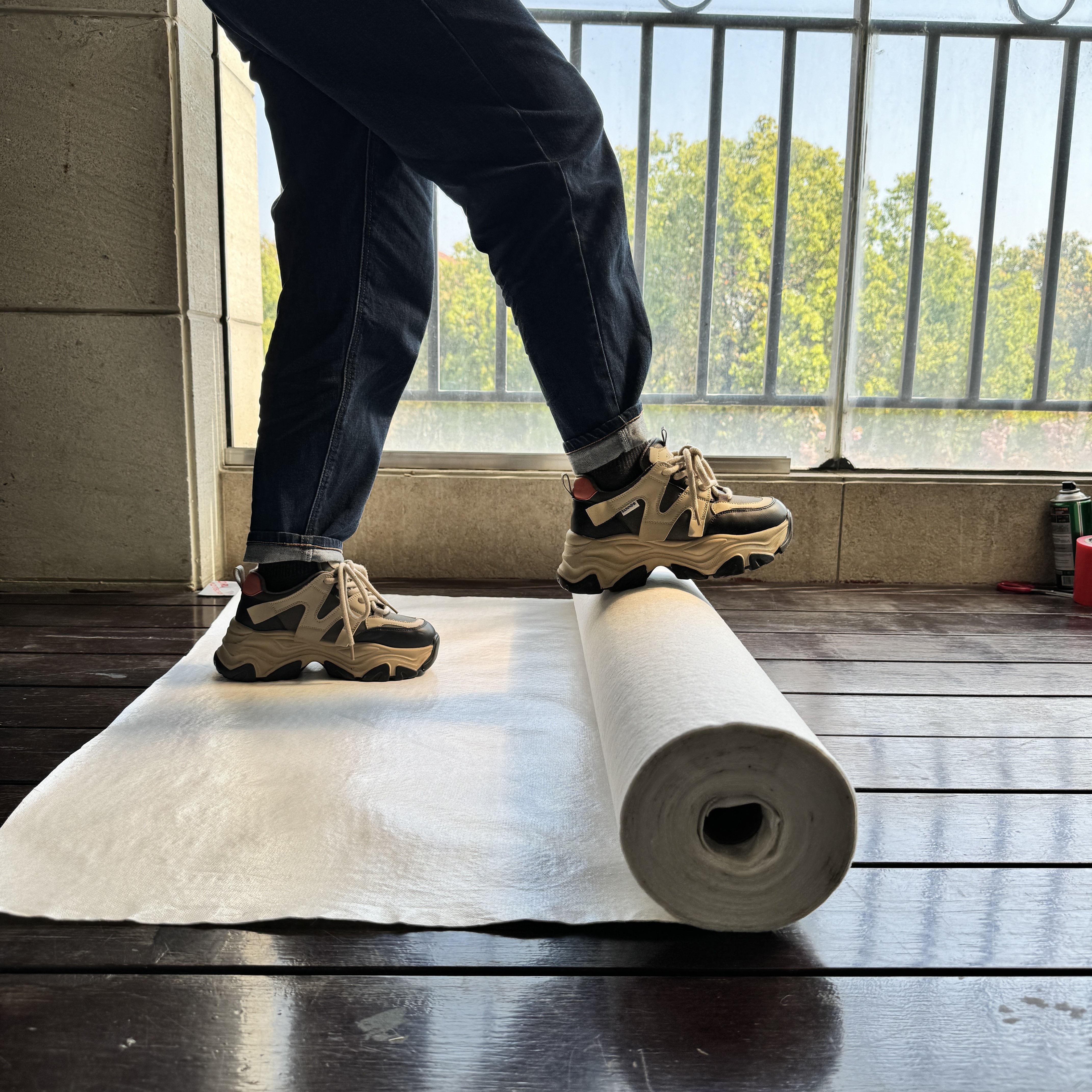 White Sticky Painter Felt Sheet Adhesive Temporary Floor Protection Film