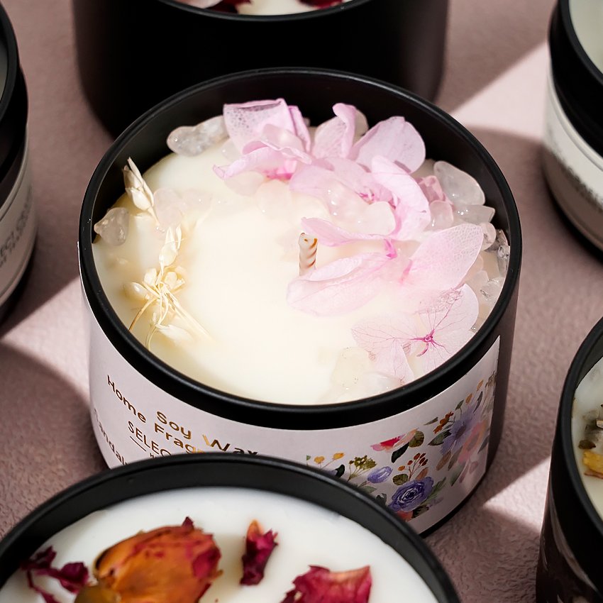 Novelty Design Wholesale Custom Dried Flower Gemstone for Gift Box Handmade Tin Candles 4oz 8oz Pure Soy Wax Scented Candles