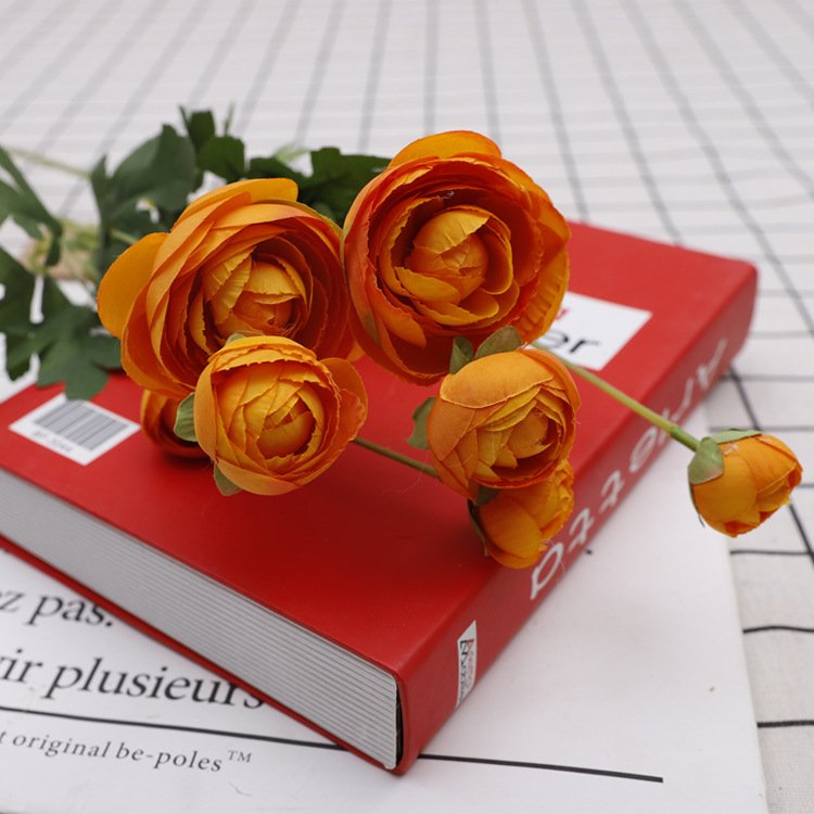 China Factory Artificial Flowers Persian Ranunculus Real Touch Artificial Dried Flower for Home Wedding Decoration