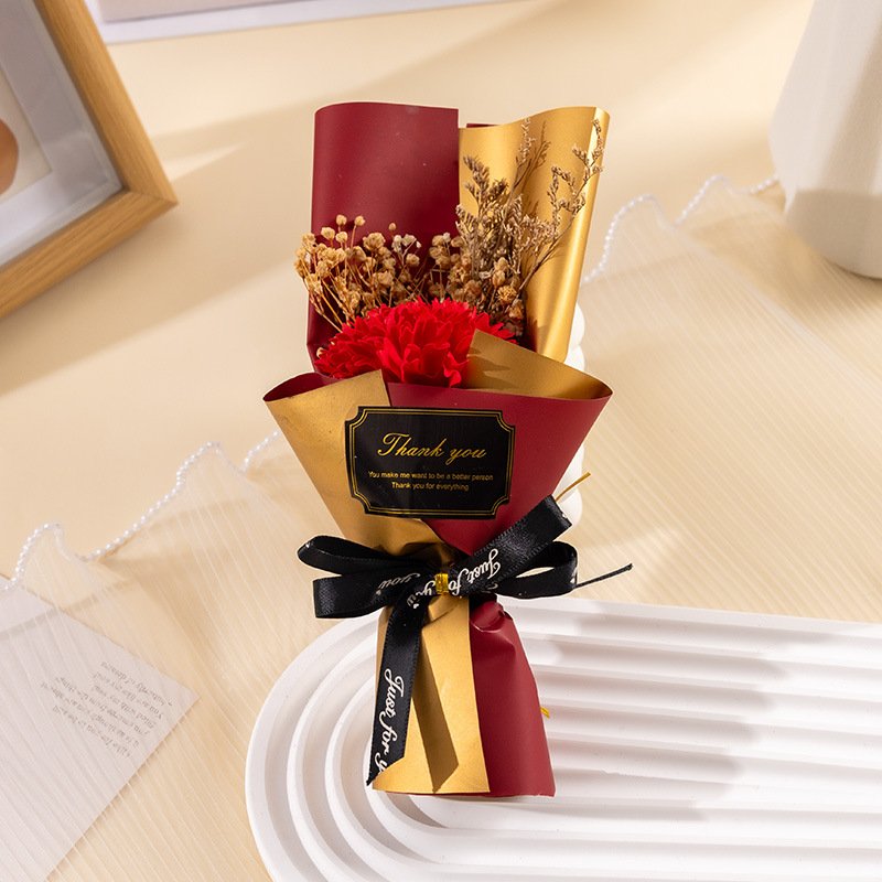 Wholesale Valentine's Day Star Dried Flower Bundle Mini Soap Flower Wedding Gift for Mother's Day