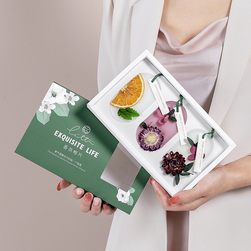 Hot Sell Wholesale Dried Flowers Scented Candle Gift Customize Handmade Item Packing Aromatherapy