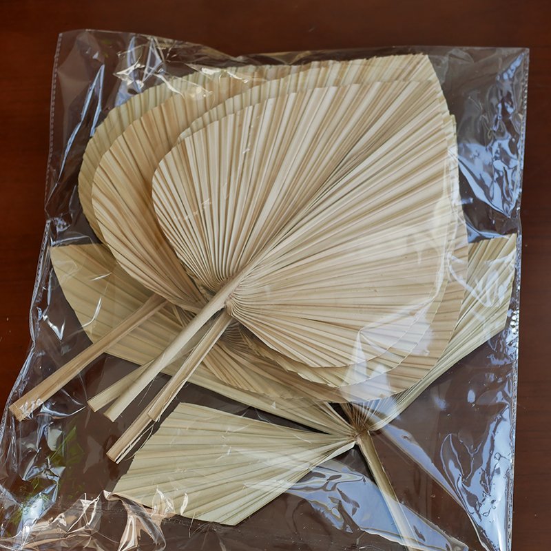Wholesale Natural Dried Palm Leaves Decorations Heart-Shaped Palm Leaves For Bouquet Gift Wedding
