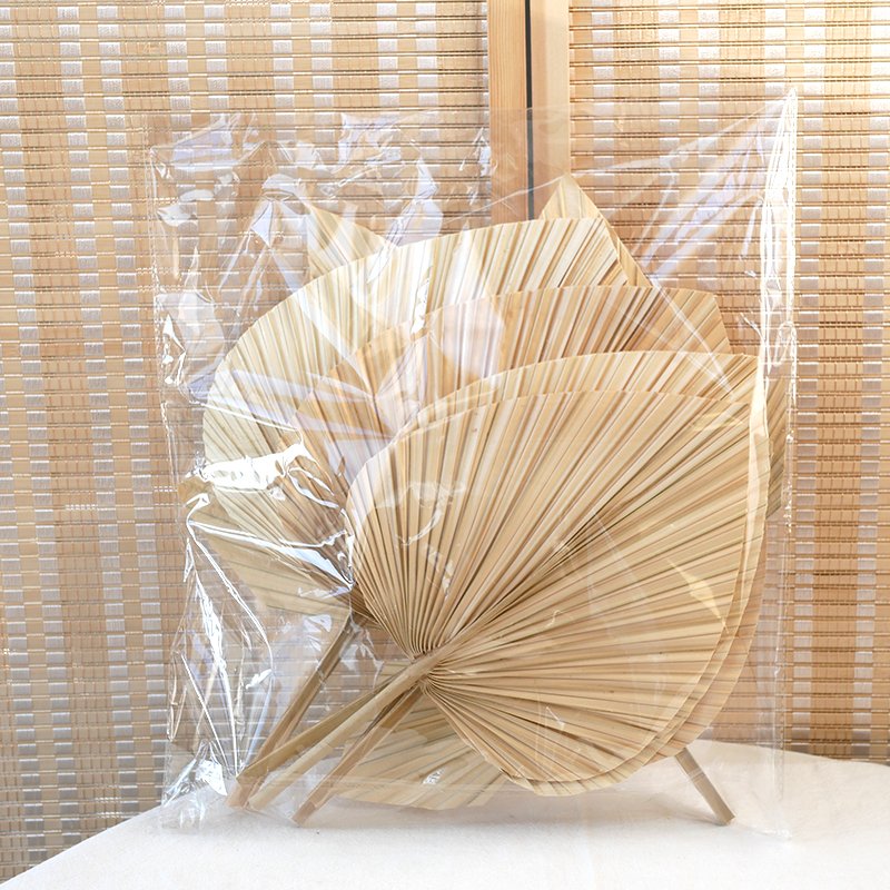 Wholesale Natural Dried Palm Leaves Decorations Heart-Shaped Palm Leaves For Bouquet Gift Wedding