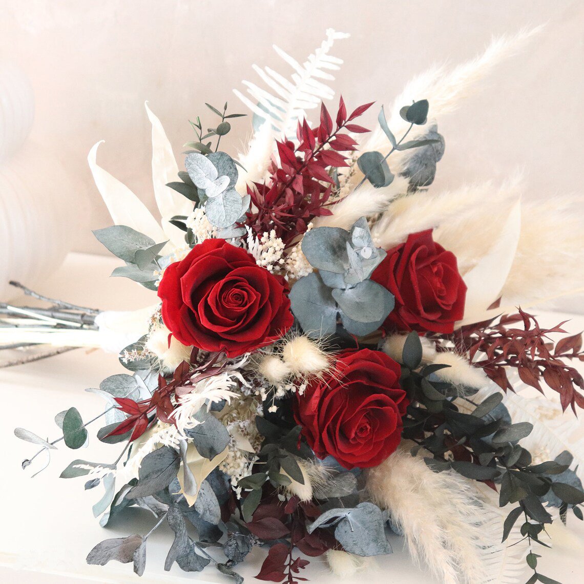 New Style Preserved Dried Flowers Wedding Bridal Bouquet Red Rose With Eucalyptus Flower For Wedding Decoration