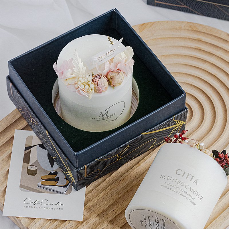 Best Selling Premier Package Soy Wax Dried Flowers Pillar Scented Candle for Gift Home Decoration