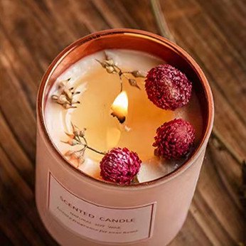 Singhua Wholesale Custom Private Label 5.5 Oz with Dried Flower Natural Soy Wax Scented Candle