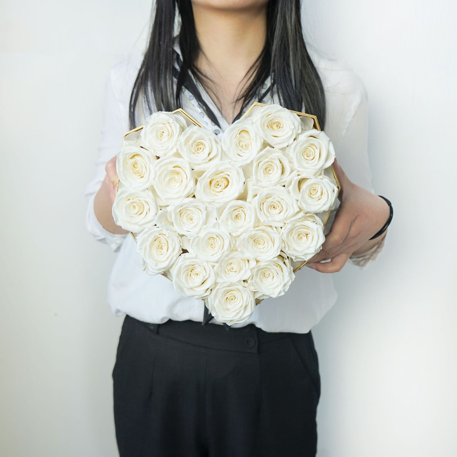 Natural Rose Preserved Roses In High Quality Heart Gift Box For Preserved Flower Bouquet Wedding Gift