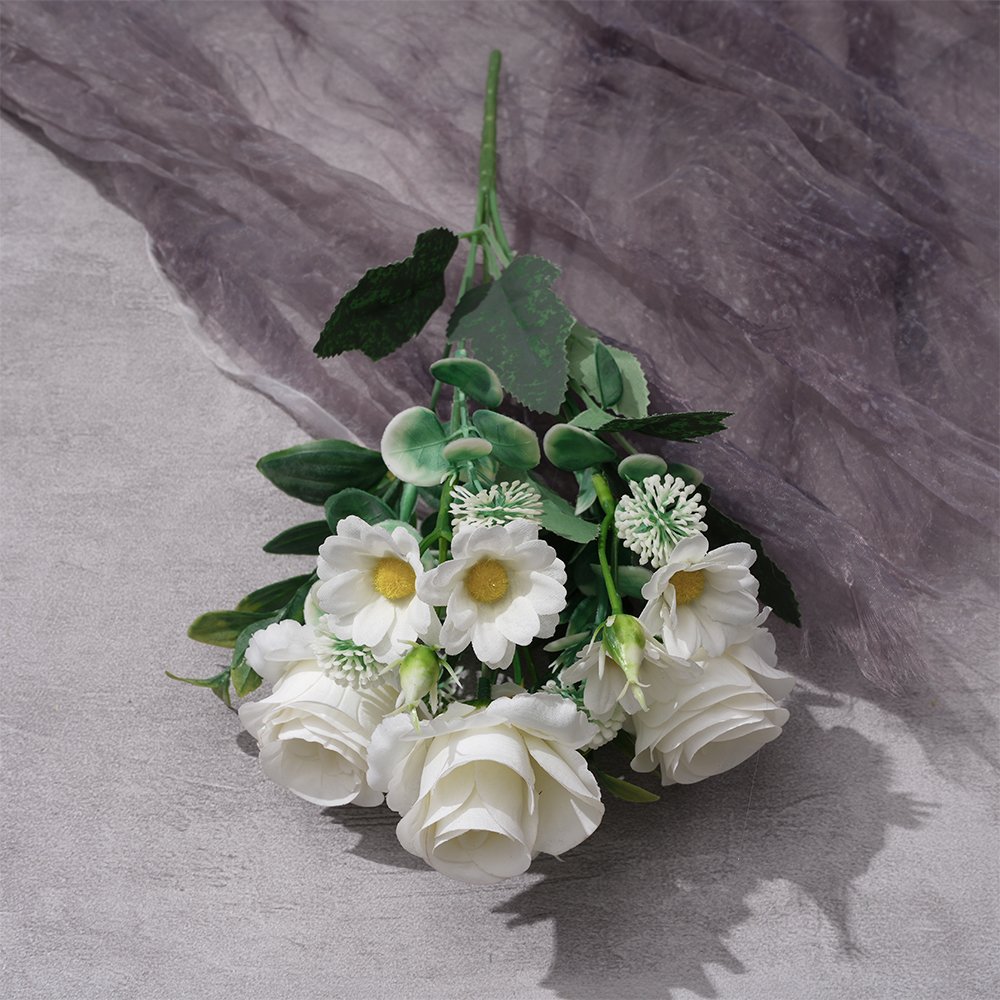 Rose combination small bunch rose rose vintage interior beauty Chen decoration silk flower hotel photography simulation flower