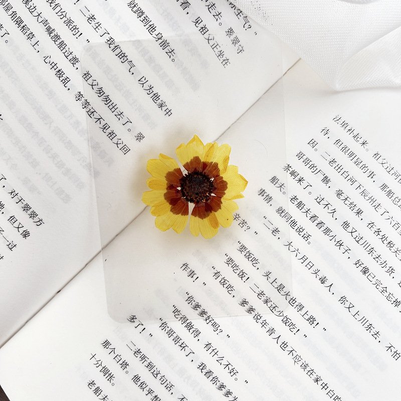 I644 Plastic Bookmark with Dried Flowers Decoration DIY Materials Flowers Embossed
