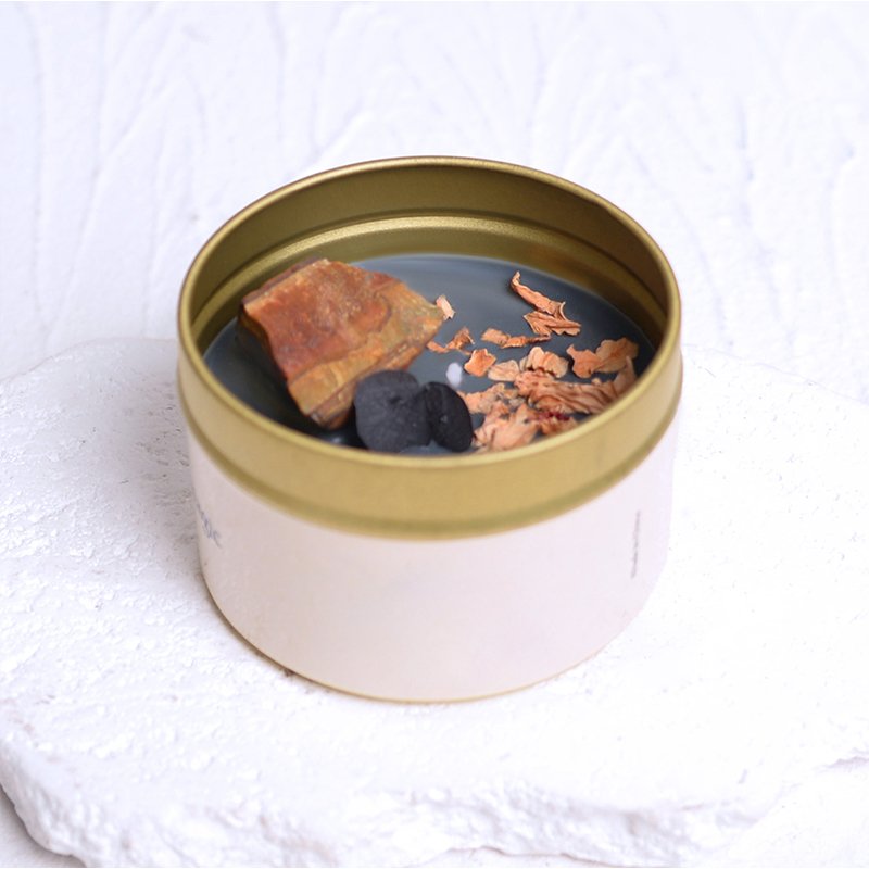 Service Christmas Easter Dried Flowers inside Private Label Luxury Soy Wax Candle with Scented Aromatherapy Healing