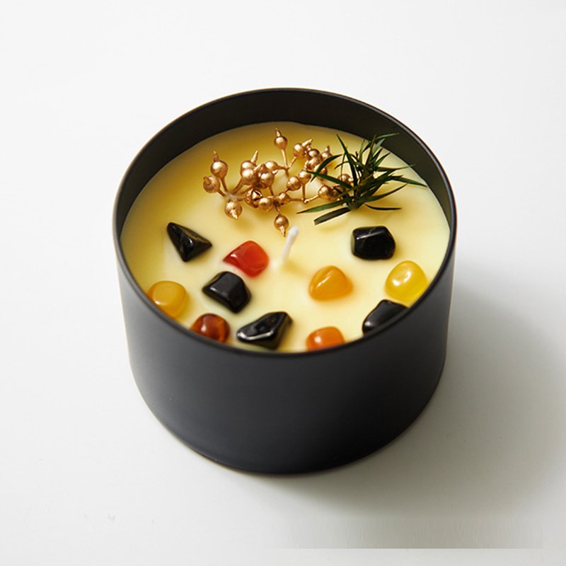 Hot Selling Luxury Aromatherapy Candles Black Tin Dried Flowers Soy Wax Clear Quartz Crystals Custom Christmas Holidays Bars