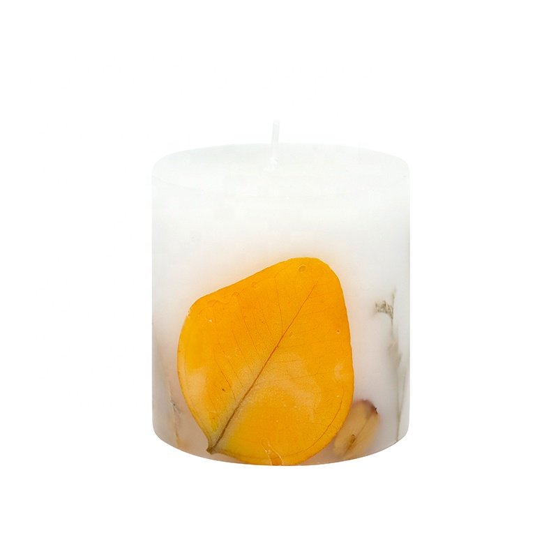 Beautiful Home Decor Candle With Flowers Paraffin Wax Unscented Dried Flower Pillar Candles Wholesale