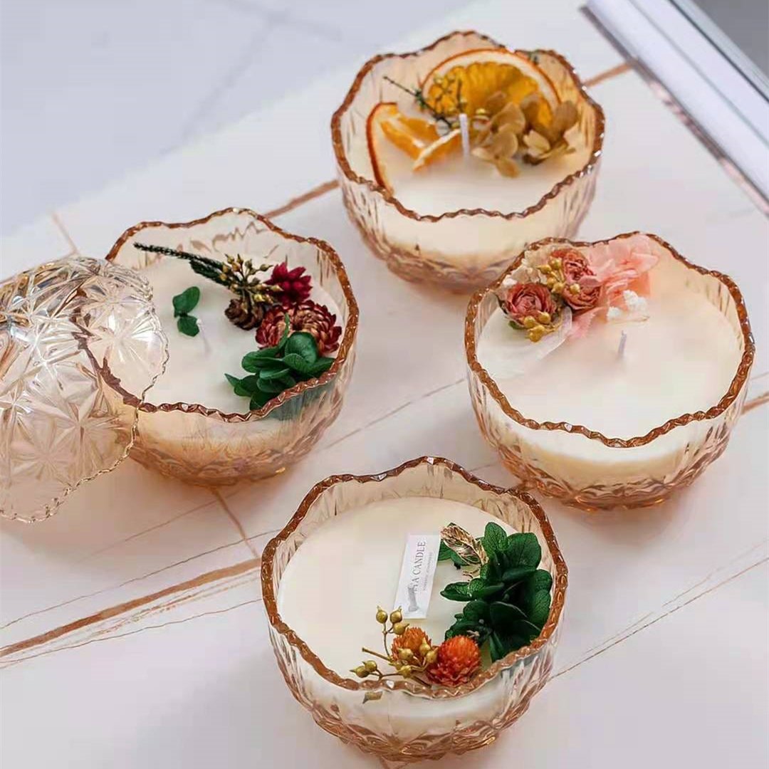 Wholesale Hot Selling Dried Flower Home Dor Customized Amber Color Glass Jar Scent Soy Wax Candle