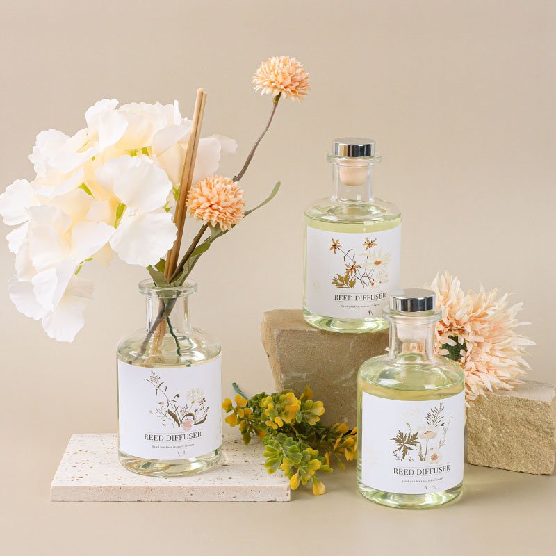 Wholesale Flower 150ml Flower Reed Diffuser Glass Bottle Fragrance Air Freshener Dried Flower Reed Diffuser