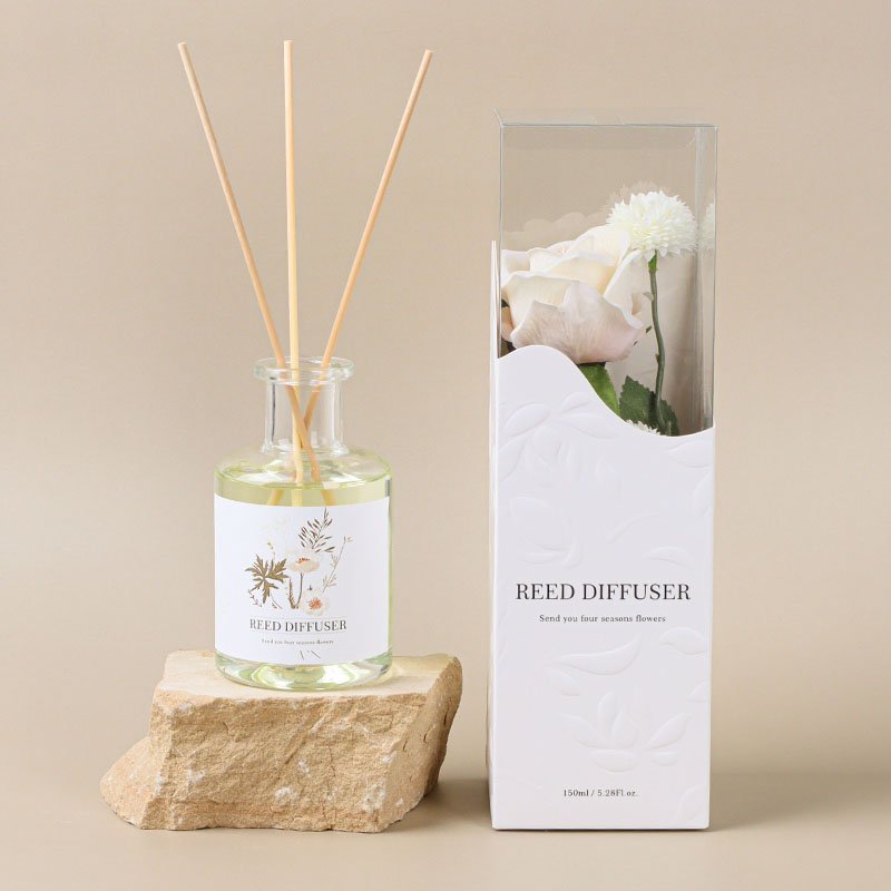 Wholesale Flower 150ml Flower Reed Diffuser Glass Bottle Fragrance Air Freshener Dried Flower Reed Diffuser