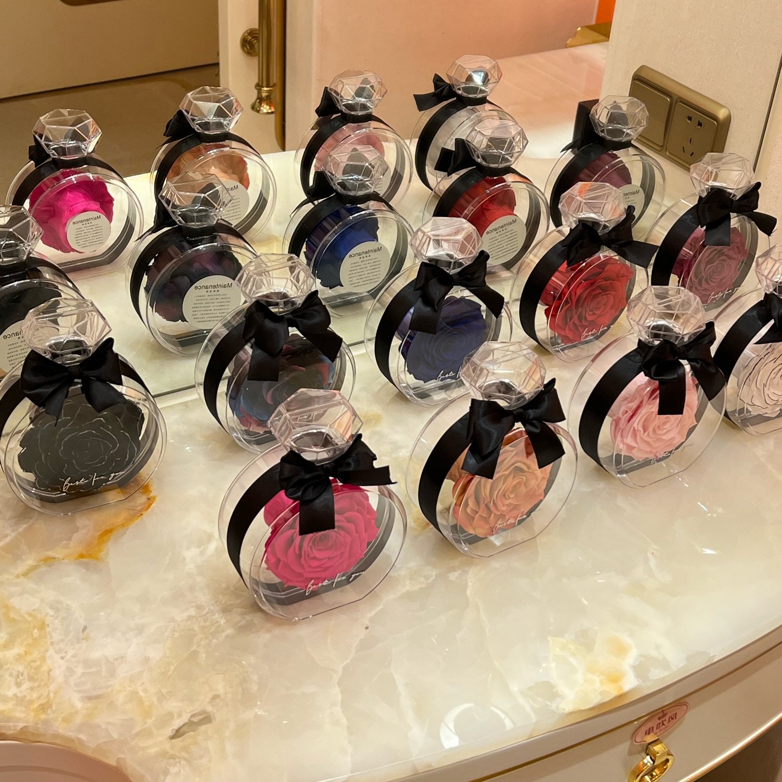 Valentine's Day Luxury Gift Forever A Grade Real Eternity Preserved Rose immortal Flower in a Acrylic Box/Glass Dome