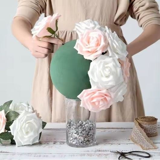 Yiliang Flower Mud Spherical Garden Foam Fresh Dried Flower Absorbent Sponge Wedding Car Flower Mud Packaging