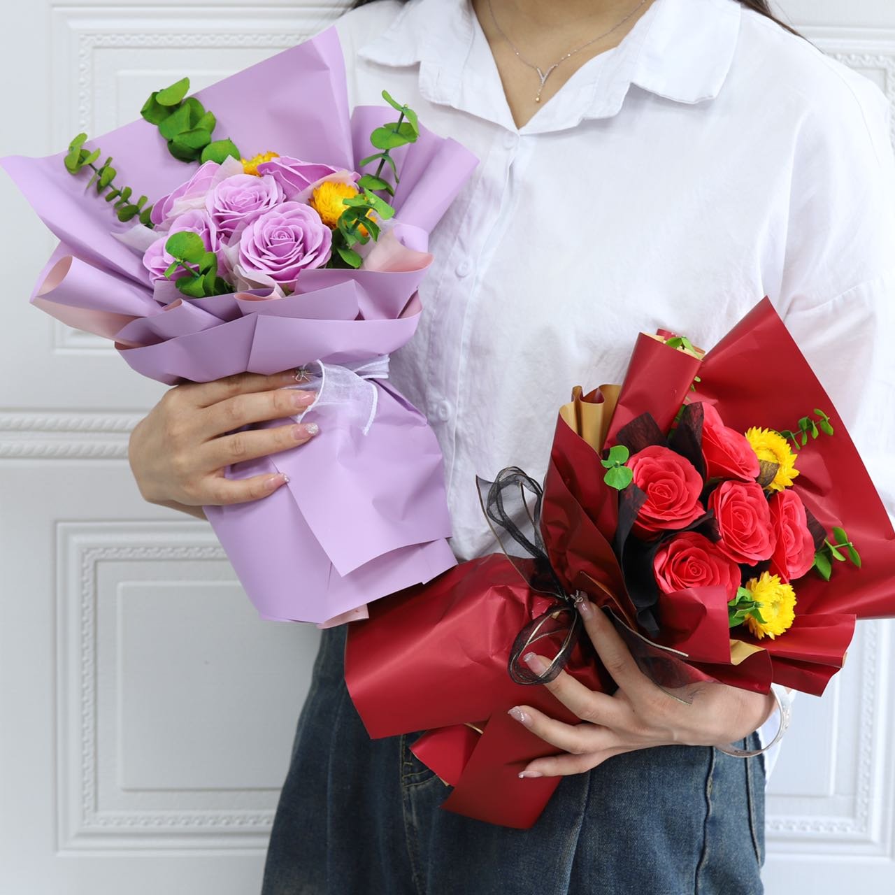 Customized Factory Supply Wholesale Dried Preserved Flowers Bouquets artificial soap flower bouquets.